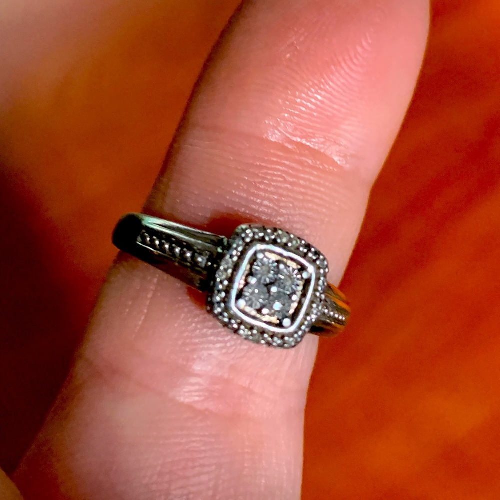 ZALES engagement ring 1/3 carat Diamond•••SIZE 9.